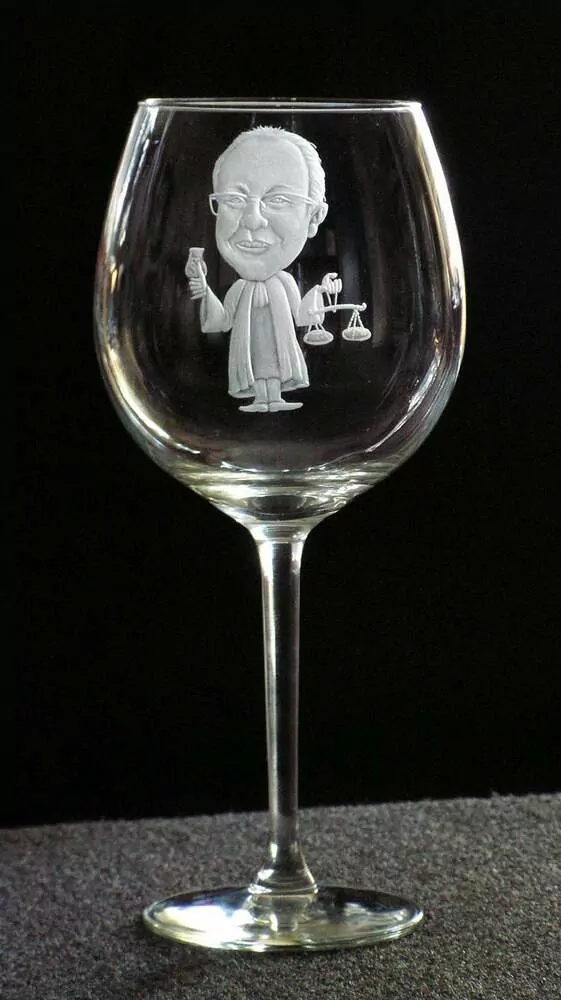 PRÁVNÍK 01 na vinné sklenici PNLP 740ml