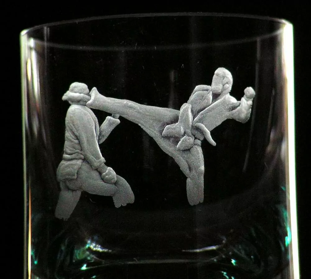 BOJOVÁ UMĚNÍ - KARATE 08