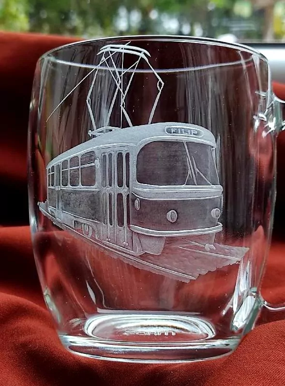 BROUŠENÝ PULLITR KRYGL 500 ml VIENNA TRAMVAJ T3 typ 6100