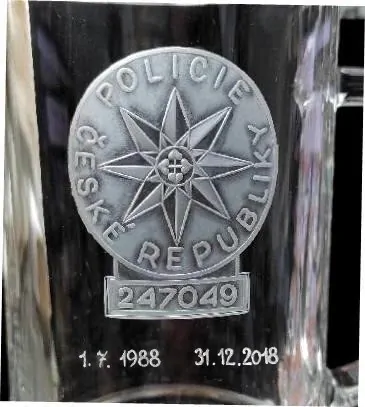 DEKOR ZNAK POLICIE ČESKÉ REPUBLIKY 02 SE SLUŽEBNÍM ČÍSLEM A DATY PŘÍCHODU A ODCHODU