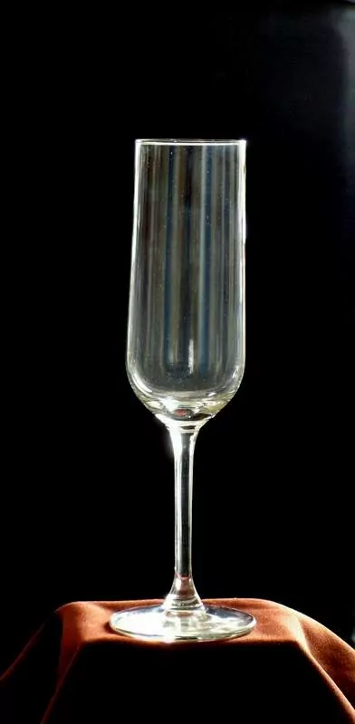 SKLENIČKY NA ŠAMPAŇSKÉ IKC 200ml