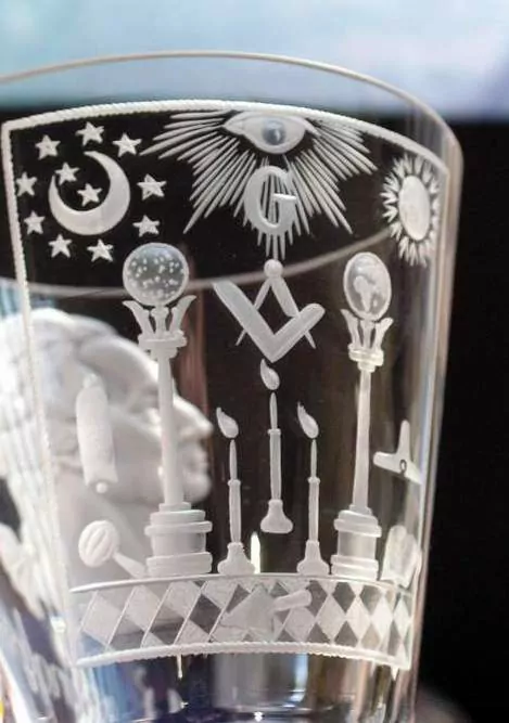 ZEDNÁŘSKÉ SYMBOLY MGO.tpch.1112.a