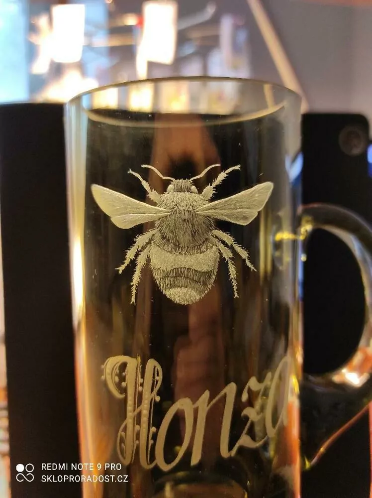 DEKOR ČMELÁK 01