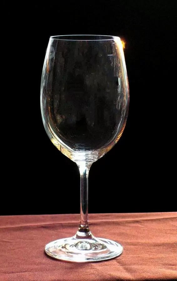 SKLENICE NA VÍNO 450ml S DOBOVÝM VAGONEM W4