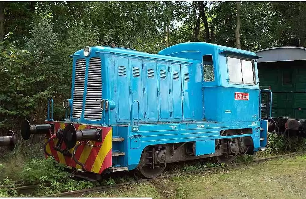 DEKOR DIESELOVÁ LOKOMOTIVA ŘADY 702 PRASÁTKO