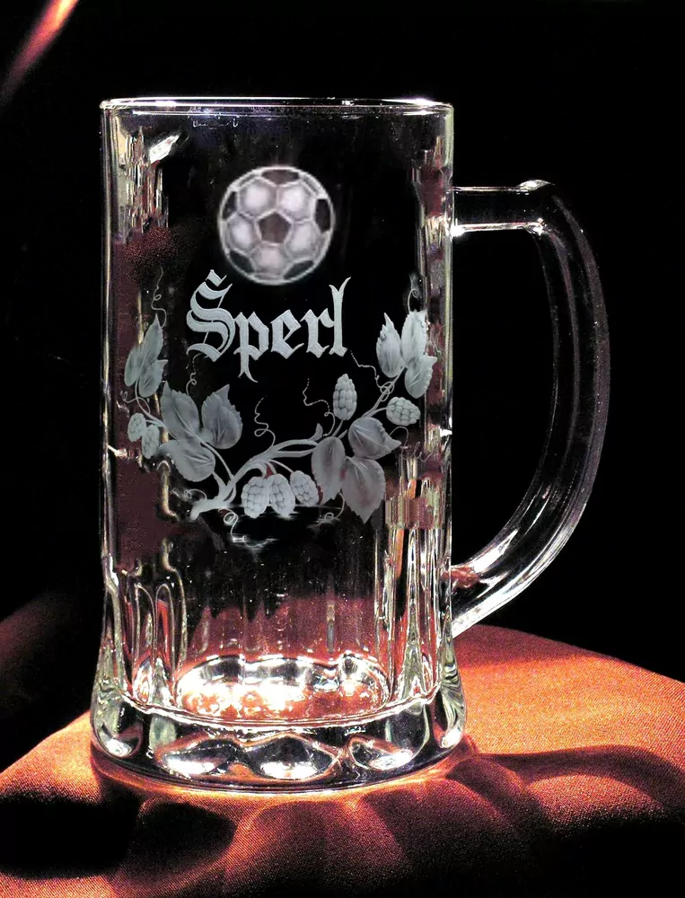 Půllitr Tudor 0,5l, fotbalový míč