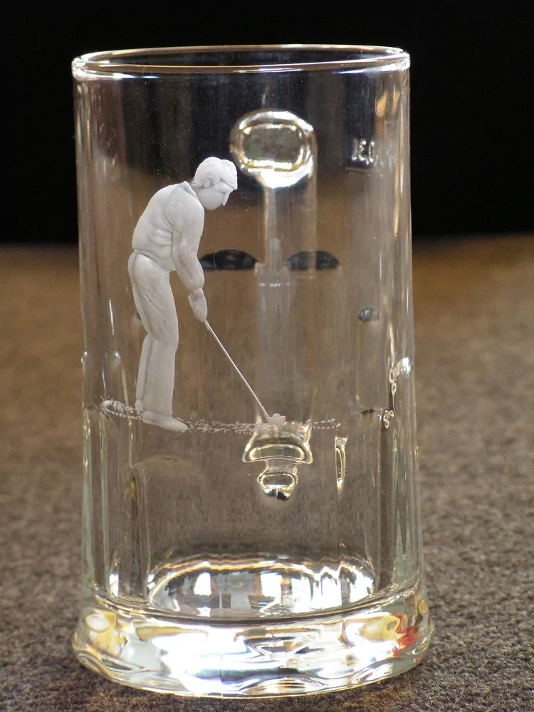 Broušený půllitr Tudor 0,5l, golf01
