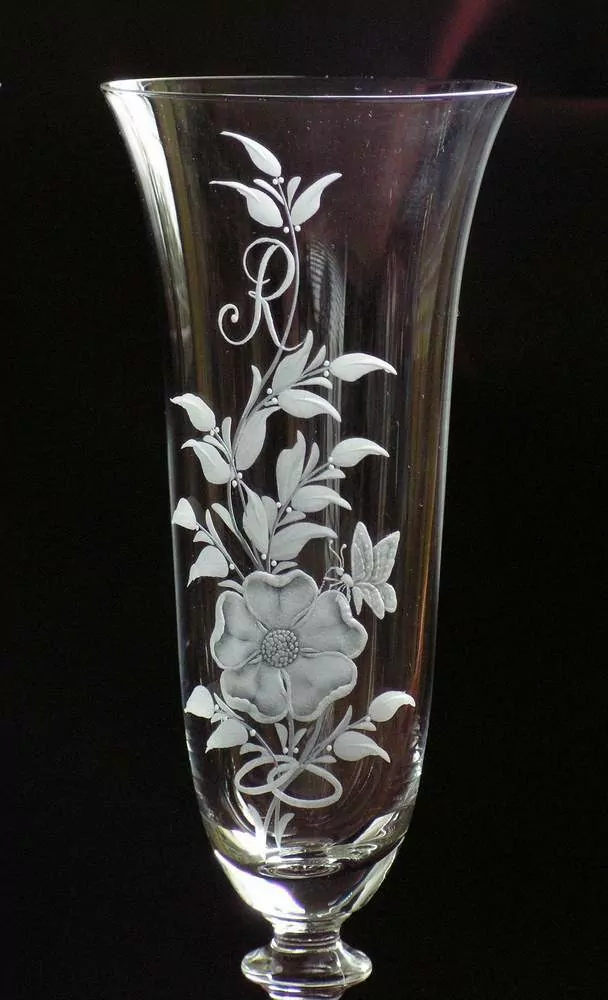 SVATEBNÍ PŘÍPITKOVÉ SKLENICE, FLÉTNY S MONOGRAMEM, pár, Angl 190ml, vz 0948.včdd