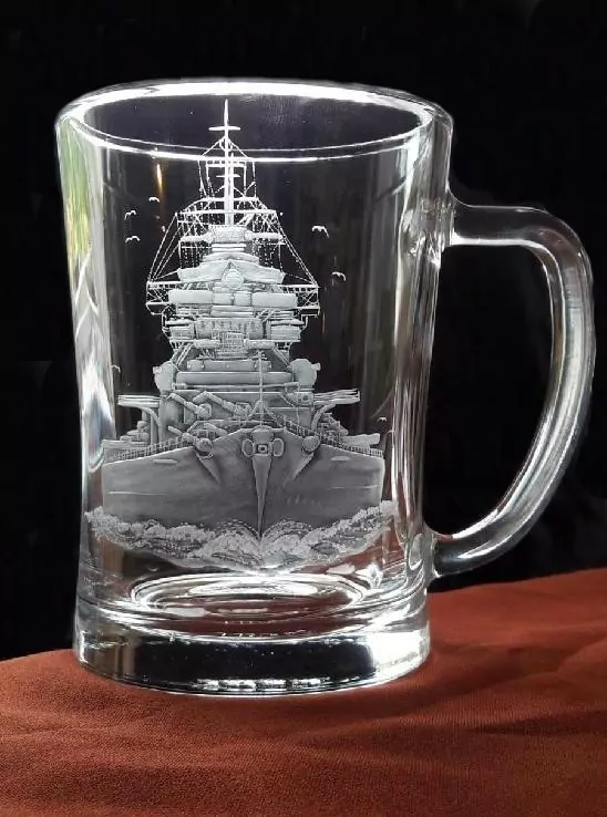 NĚMECKÁ BITEVNÍ LOĎ, KŘIŽNÍK BISMARCK, SKLENICE NA VÍNO 650ml