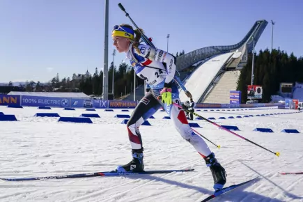 DEKOR LYŽAŘI BĚŽKAŘI BIATLON 01