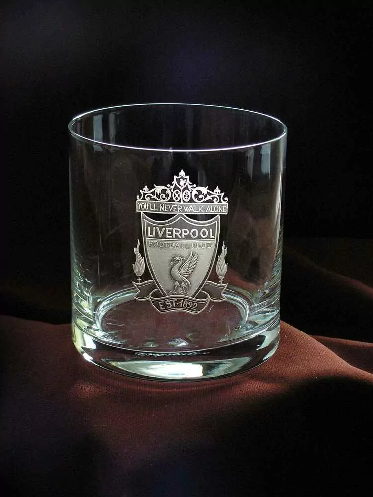 DÁREK PRO FOTBALISTU. Liverpool FC.01, PŮLLITR TUD.