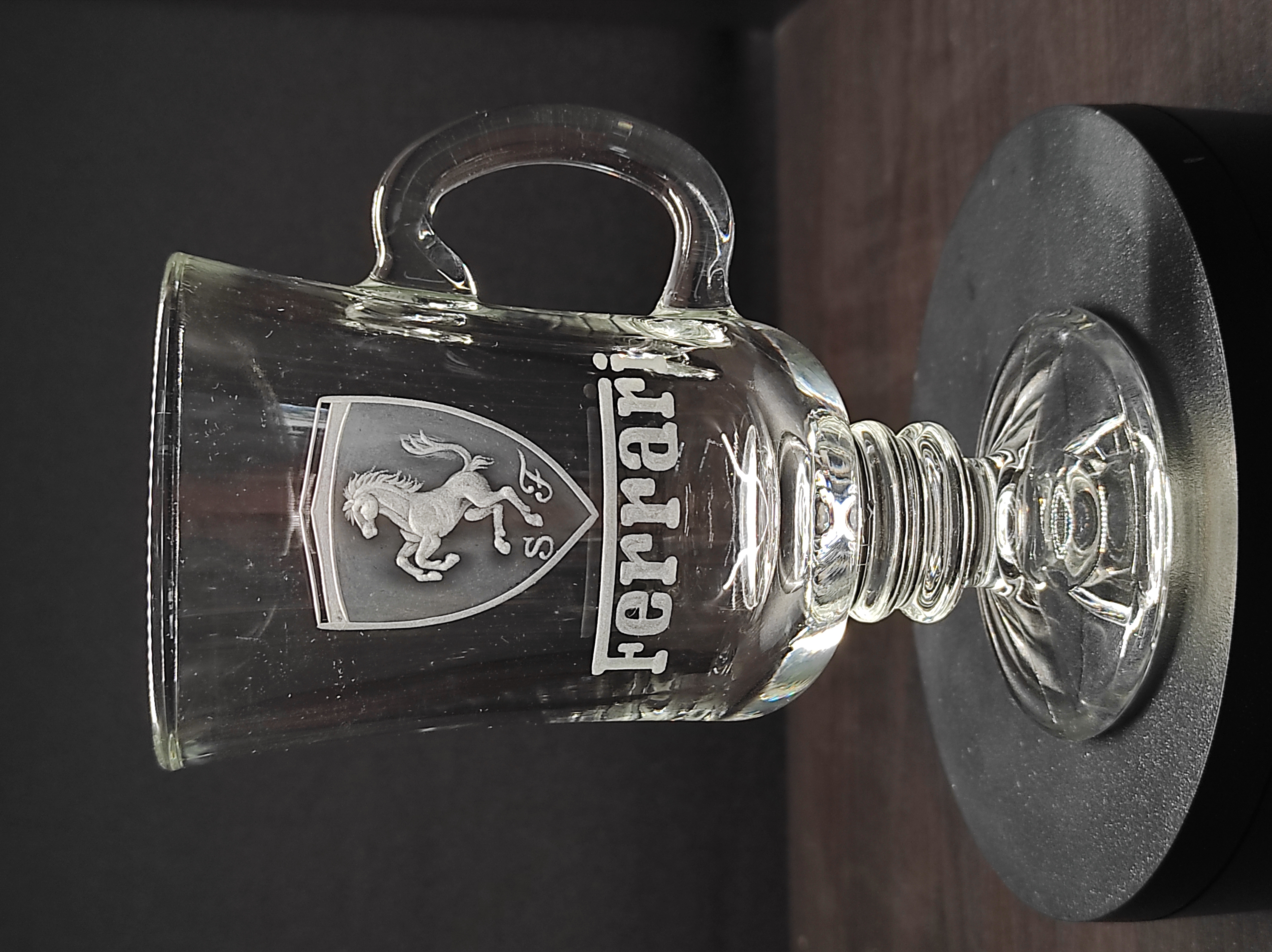 DEKOR LOGO FERRARI 01