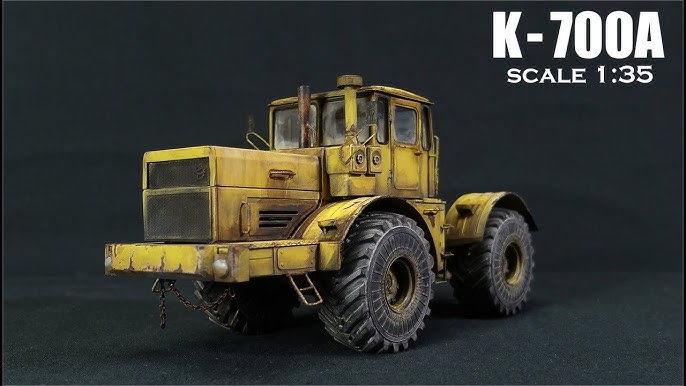 DEKOR TRAKTOR KIROVETS K700.701