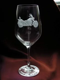 Rytý vinná 650ml-HARLEY DAVIDSON Fat Boy