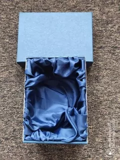 box.blue.1.sklenička&hrneček. - modrá dárková vypolstrovaná krabička na menší sklenici