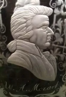 DEKOR Masonicglass-MGO.prtrt.0120.a.W.A.MOZART.txt