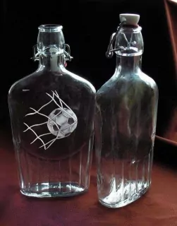 PLOCHÁ LAHEV, 0,5l, FOTBALOVÝ MÍČ V SÍTI