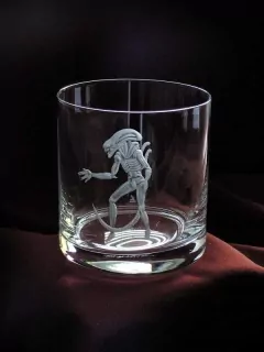 sklenice na whisky 320.400 vetřelec 01 alien