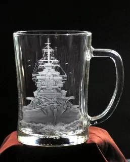 NĚMECKÁ BITEVNÍ LOĎ, KŘIŽNÍK BISMARCK, PŮLLITR KRÝGL IKD 0,5l