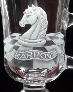 DEKOR ŠACHY, vz.01 kůň se jménem