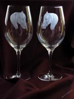 Svatební skleničky na víno hlava koně , pár, vz 709,p,l, 500ml