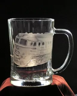 DEKOR Sergej 781 diesel lokomotiva např. na pullitru krygl 500 ml