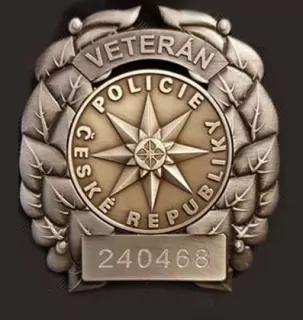 DEKOR ZNAK POLICIE ČESKÉ REPUBLIKY. VETERAN 03 SE SLUŽEBNÍM ČÍSLEM