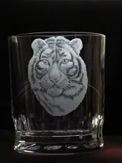 HLAVA TYGRA 05, VISKA ROTATE 320 ml