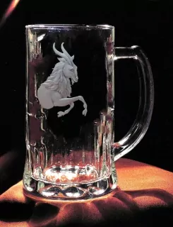 ZNAMENÍ ZVĚROKRUHU, KOZOROH 01, rytý půllitr, TUDOR 0,5L