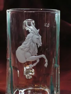 ZNAMENÍ ZVĚROKRUHU, KOZOROH 01, rytý třetinka, TUDOR 0,3L